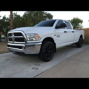 Meet your Posher, Adam